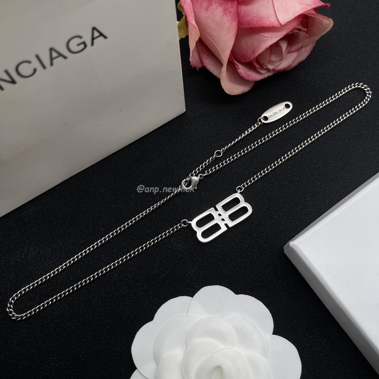 Balenciaga Bb Necklace (2) - www.newkick.vip